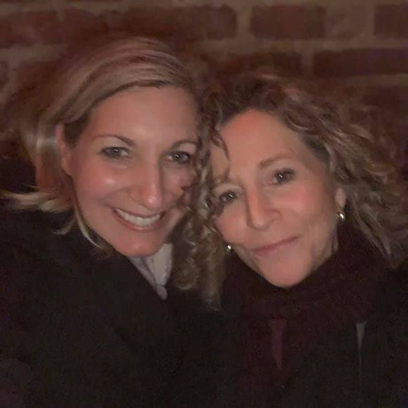 Meet your Posher, Amanda - Picture 1 of 1